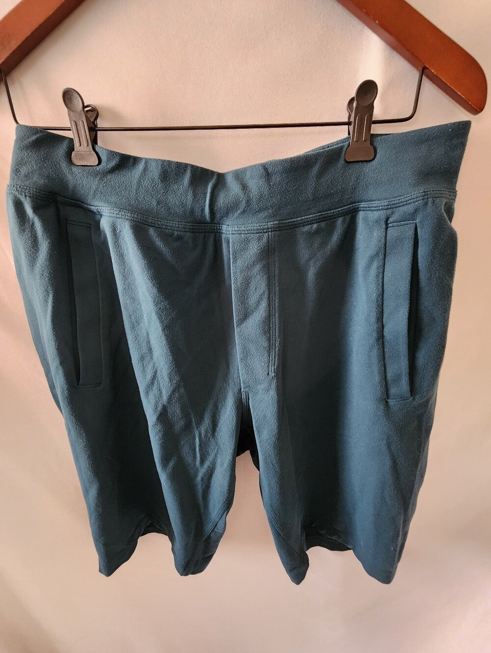Mens Teal Shorts. Size Large